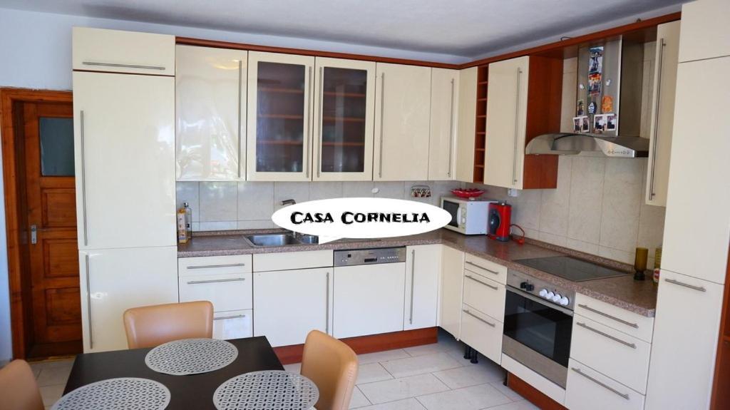 Отель Casa Cornelia Бран Экстерьер фото